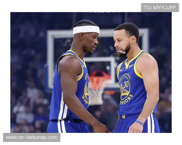 勇士以库里和穆迪的爆发击败太阳,终结连败,勇士队为库里布置的战术 勇士以库里和穆迪的爆发击败太阳,终结连败,勇士队为库里布置的战术